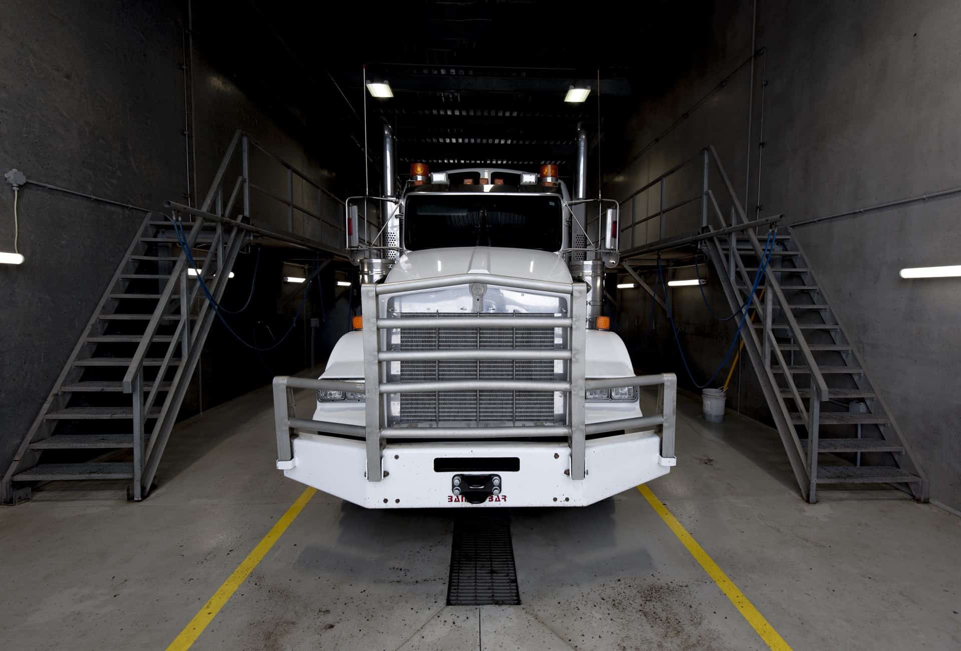 Heavy Duty Truck washing with an Undercarriage Washing System - Edmonton, AB